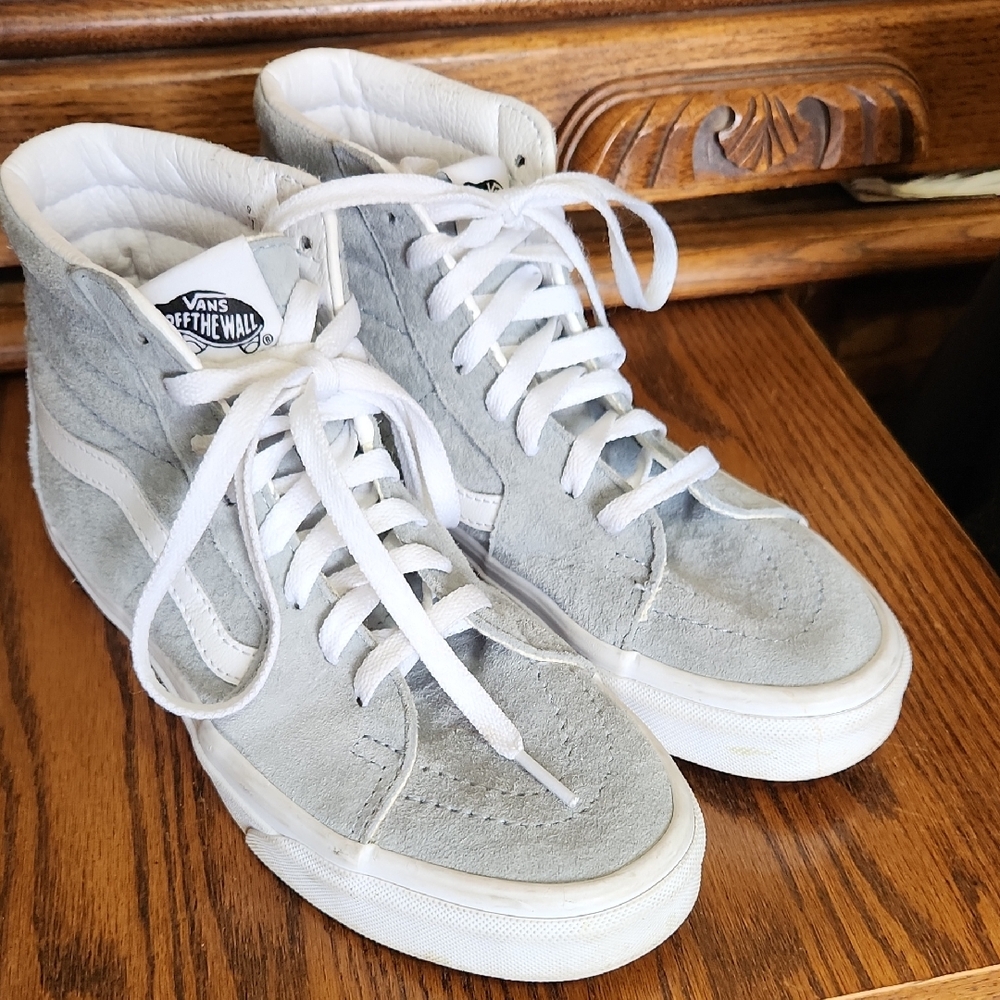 Vans Suede Gray and White High-Tops Sz 6.5